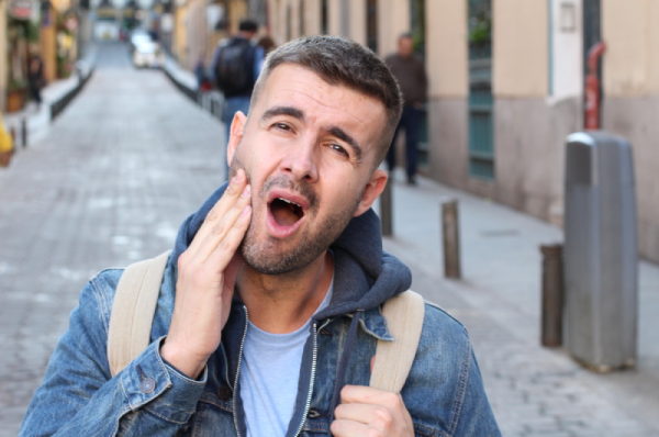 Bruxismo: cómo saber si rechinas los dientes mientras duermes
